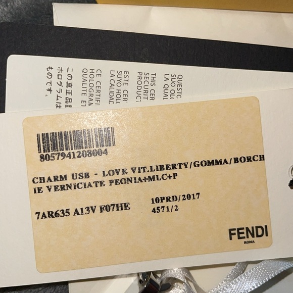 Fendi Brand new with tags key charm n USB holder and excellent condition w box - Picture 9 of 9